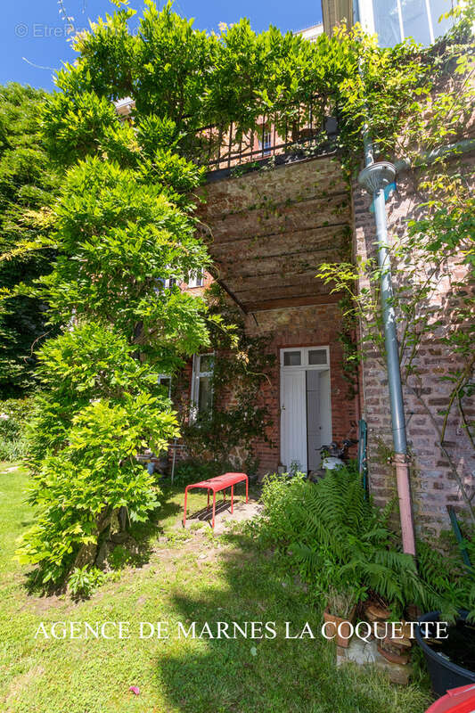 Maison à VILLE-D'AVRAY
