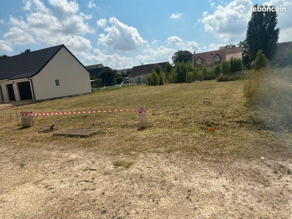 Terrain à BOURGES