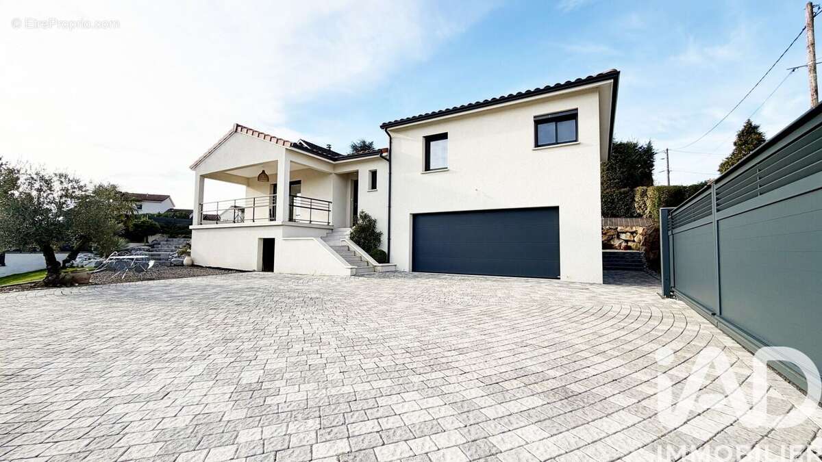 Photo 7 - Maison à ROCHE-LA-MOLIERE