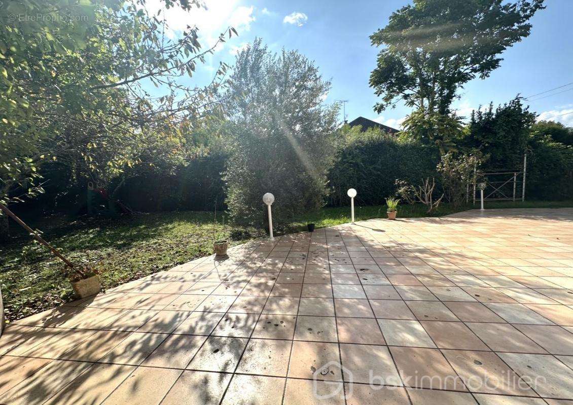 Maison à MORET-SUR-LOING