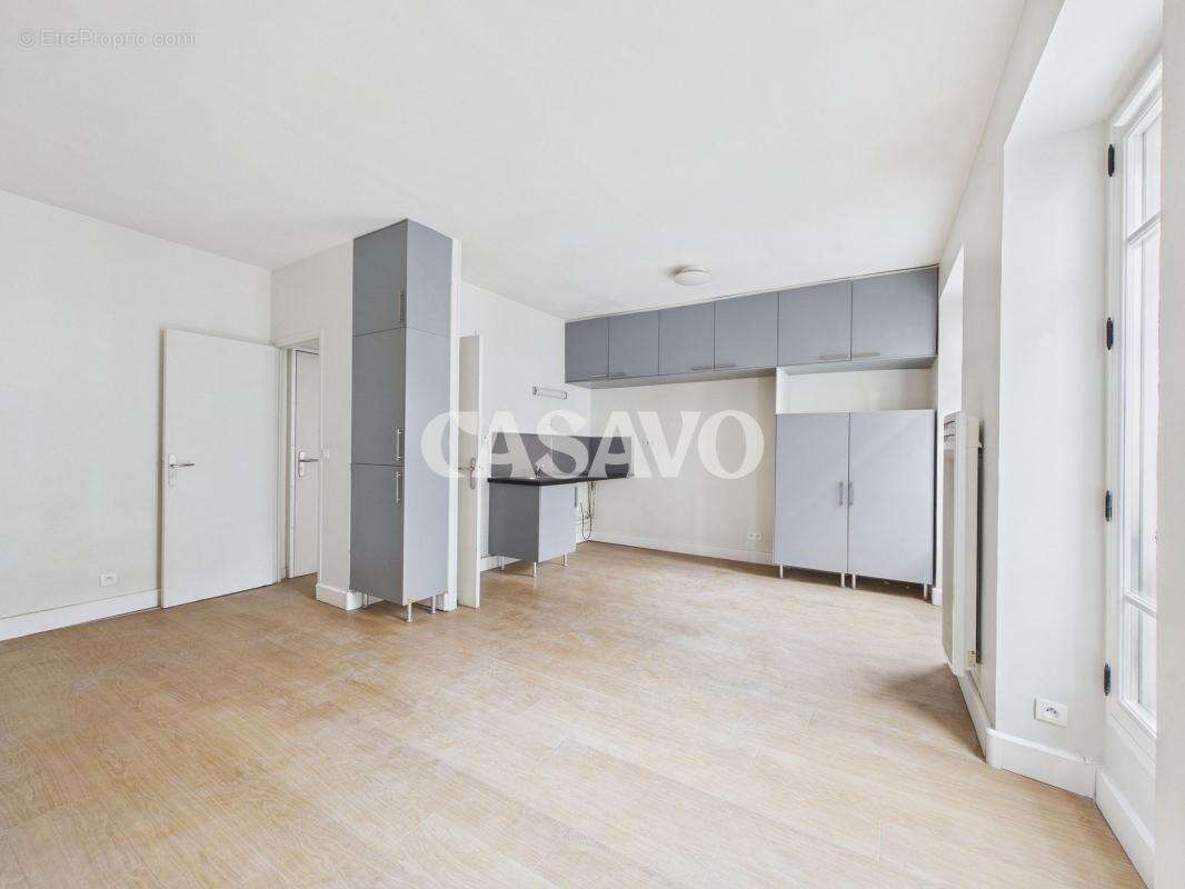 Appartement à PARIS-11E
