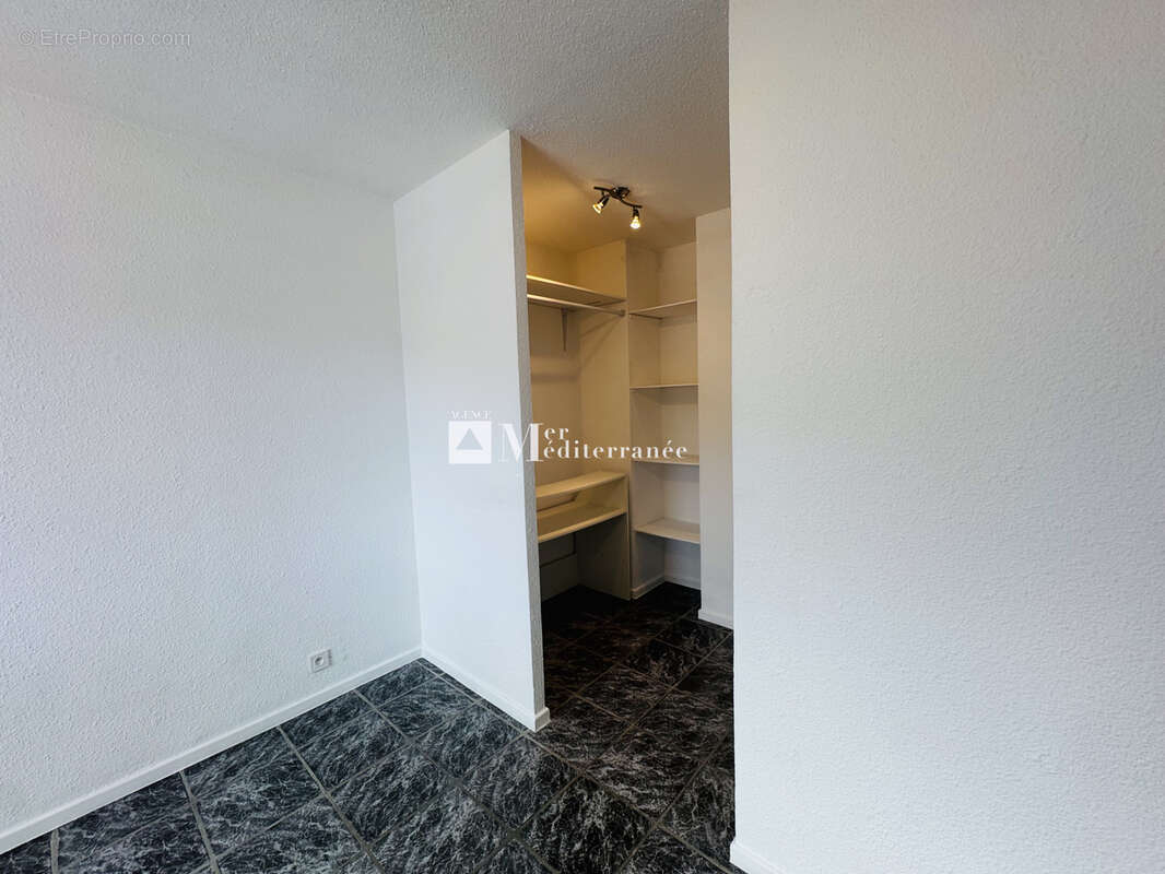 Appartement à LA CROIX-VALMER