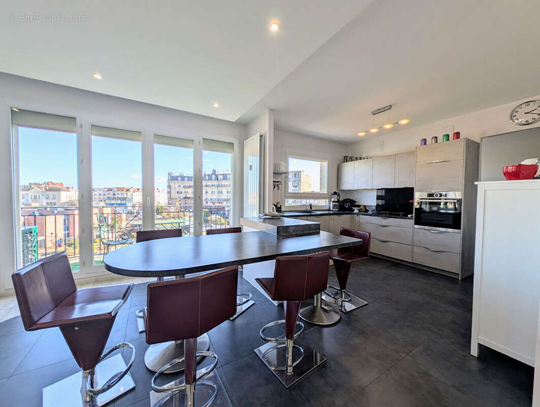 Appartement à MAISONS-LAFFITTE
