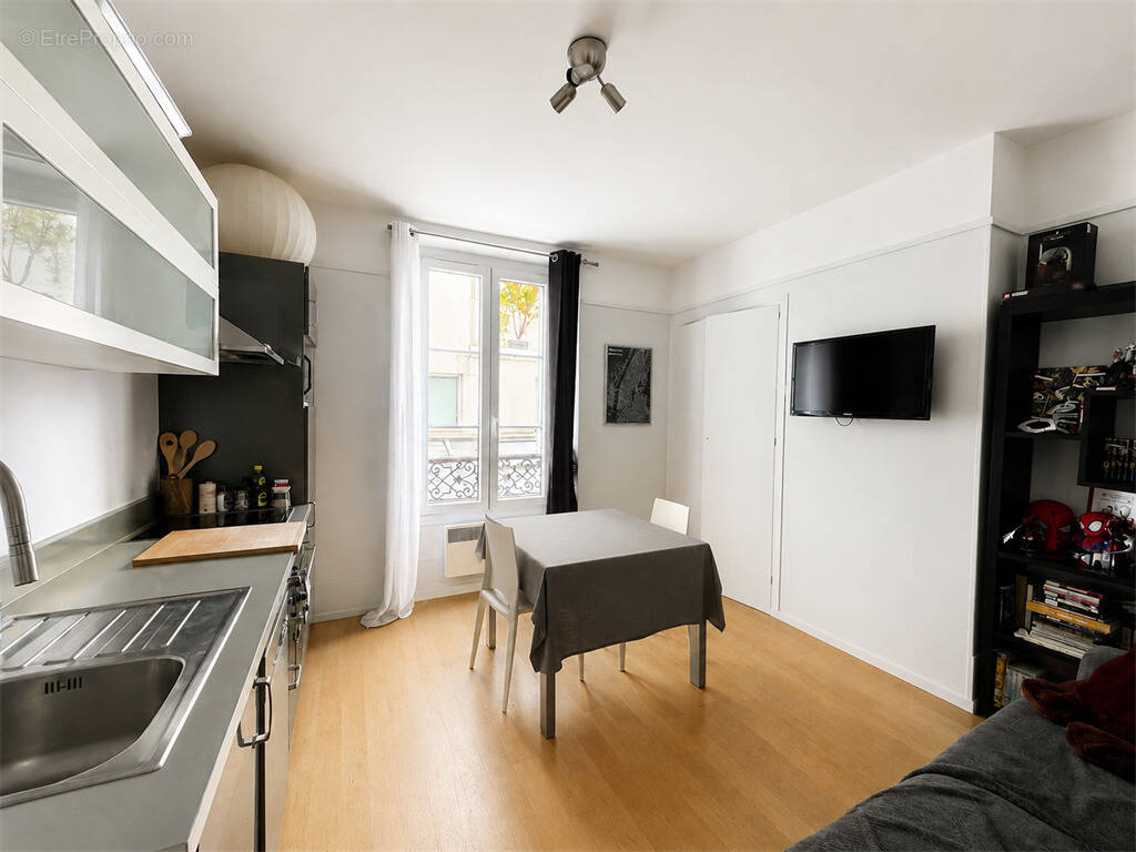 Appartement à PARIS-7E