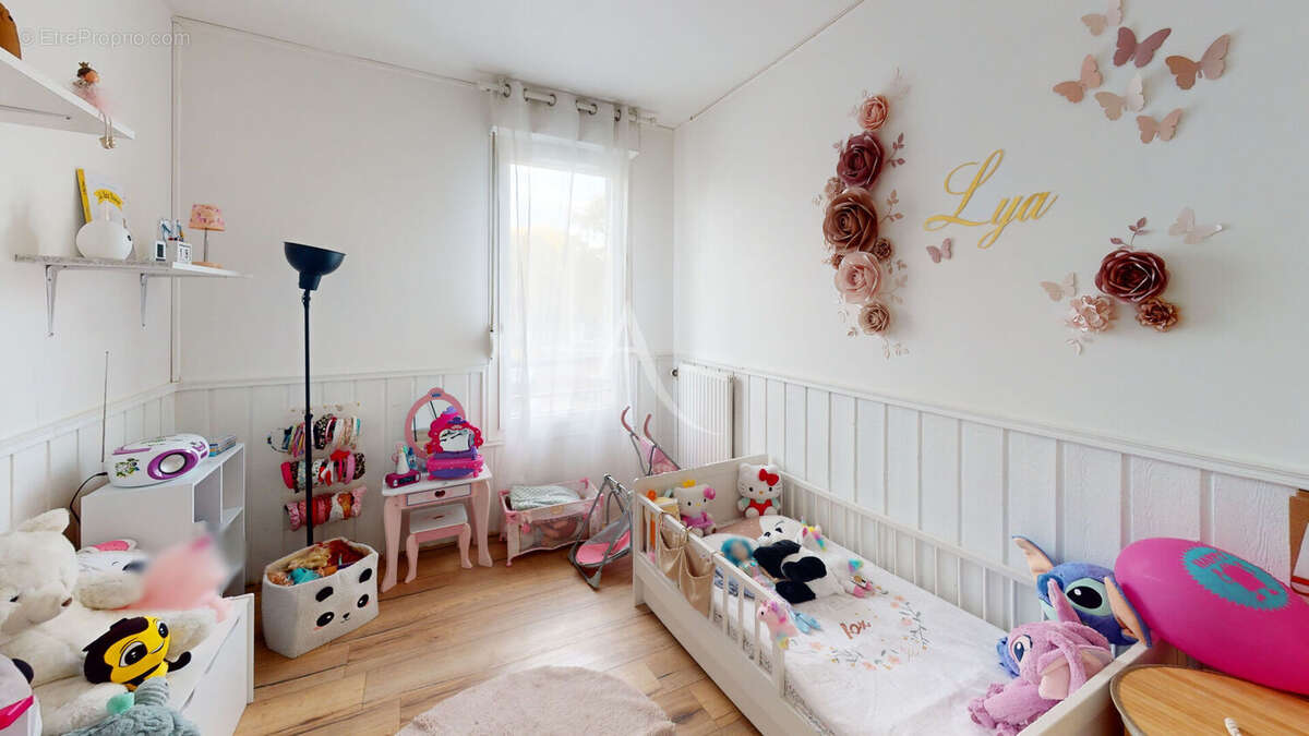 Appartement à CHILLY-MAZARIN