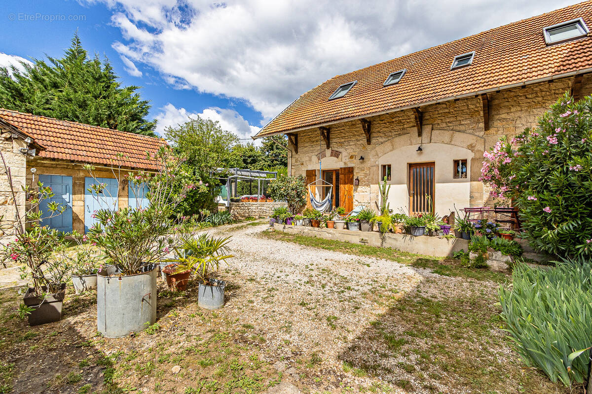 Maison à ANSE