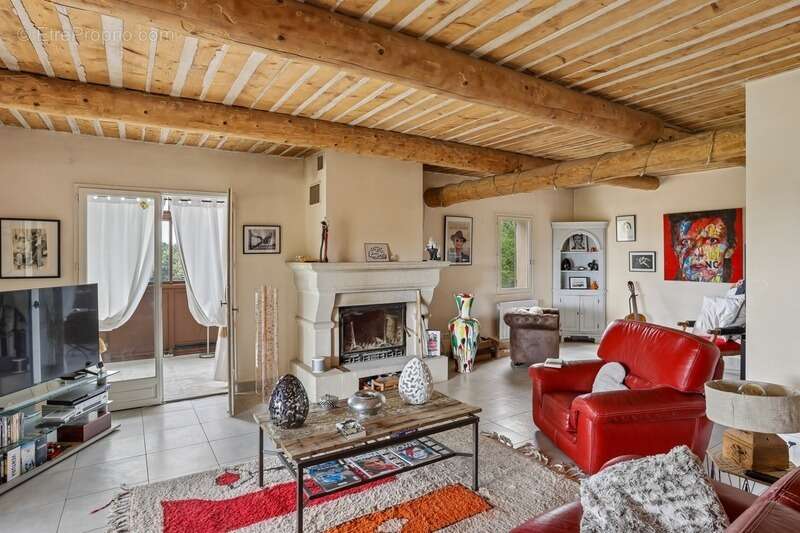 Maison à GORDES