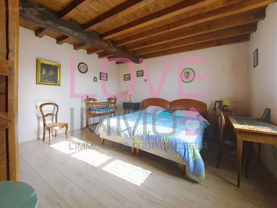 Maison à LA TOUR-DU-PIN