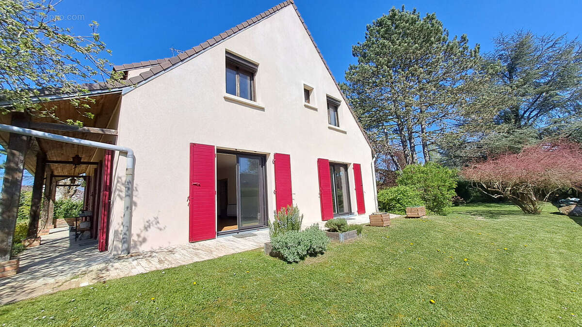 Maison à CHEVREUSE