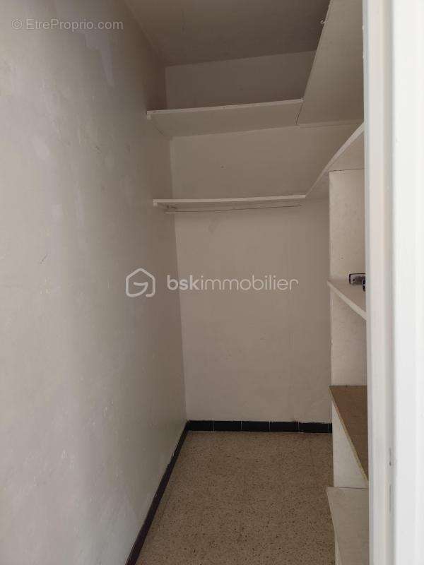 Appartement à SAINT-CYR-SUR-MER