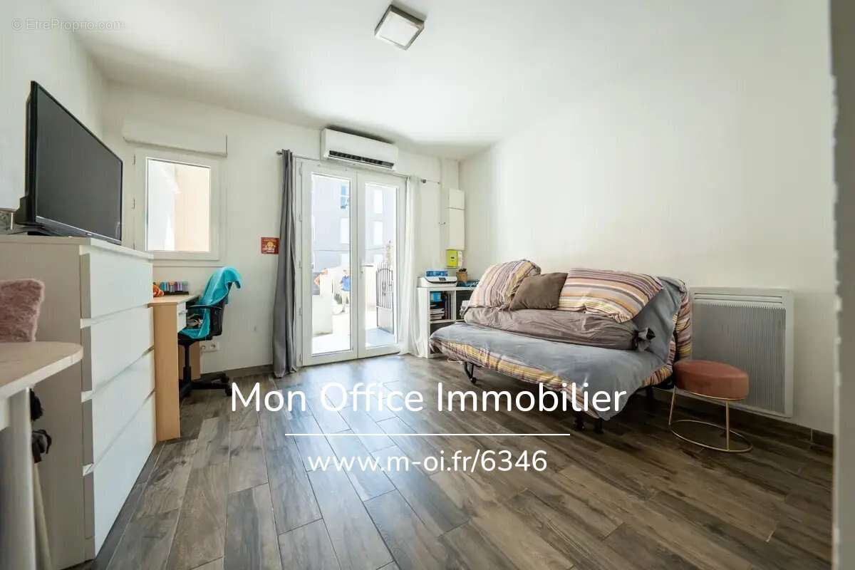 Appartement à MARSEILLE-5E