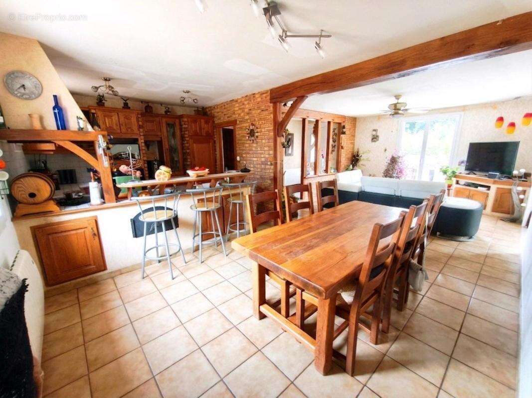 pavillon 186m² en forêt : 5 ch. sur plus de 2000m² - photo 3