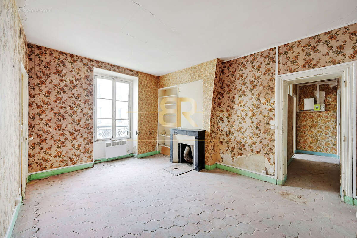 Appartement à PARIS-18E