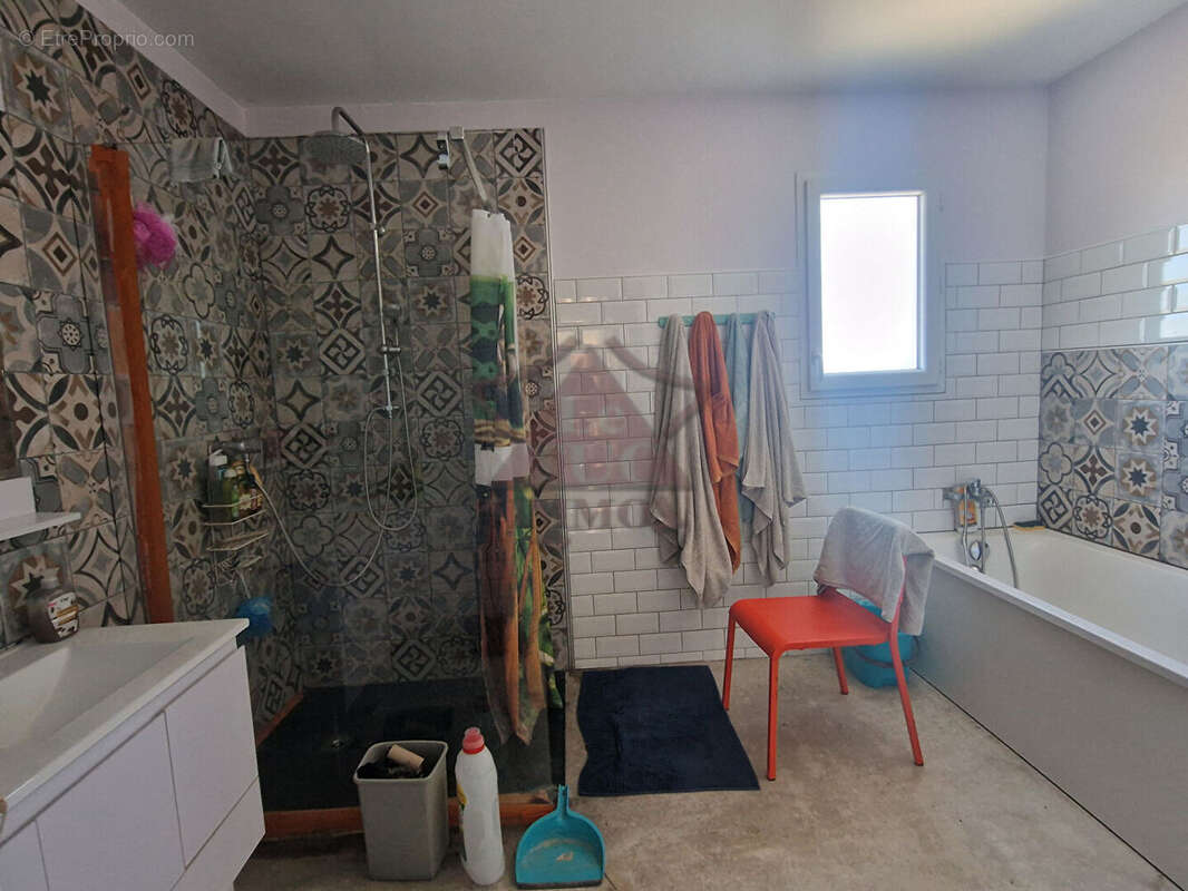 Maison à LES MAGES