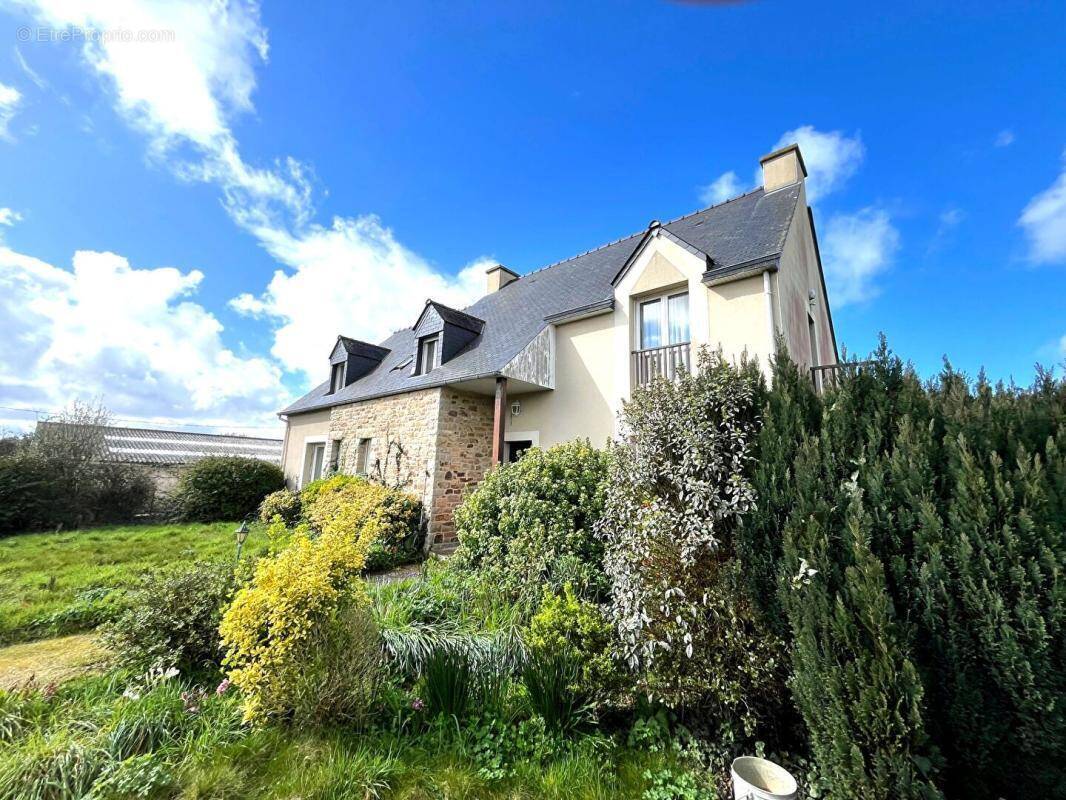 Maison à SAINT-JOUAN-DES-GUERETS