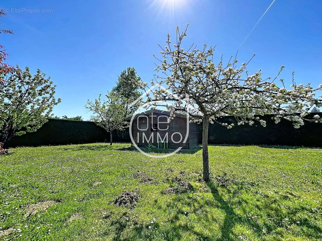 Maison à LAMOTHE-MONTRAVEL