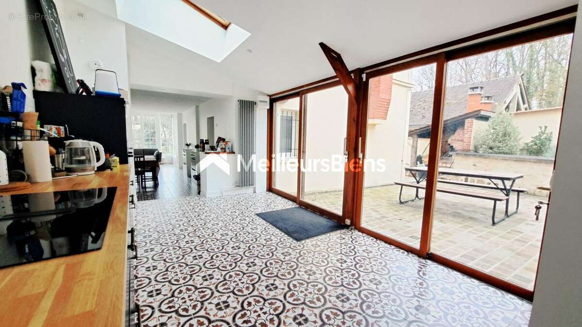 Maison à AUVERS-SUR-OISE