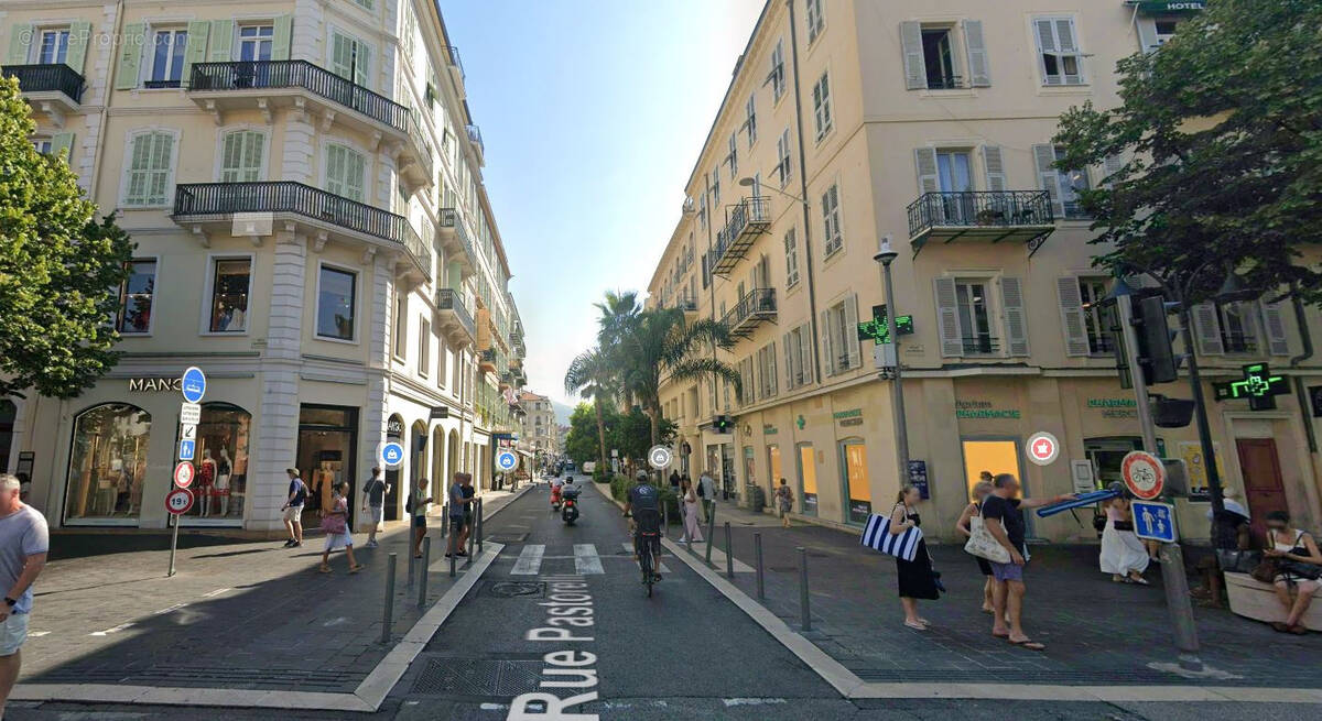 Parking à NICE