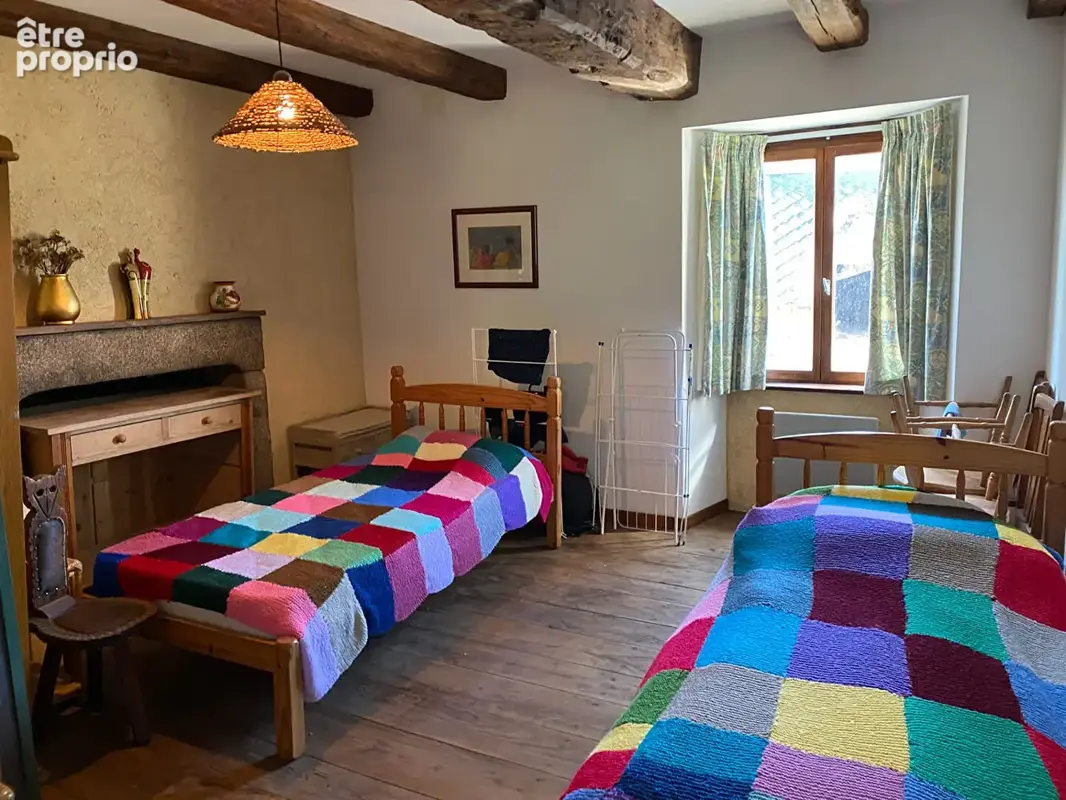 EXCLUSIVITÉ : PLUMAUDAN - Charmante maison de caractère de 3 chambres sur vaste jardin, - photo 9