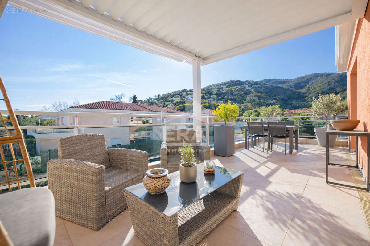 Appartement à MANDELIEU-LA-NAPOULE