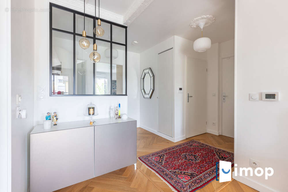 Appartement à LES PAVILLONS-SOUS-BOIS