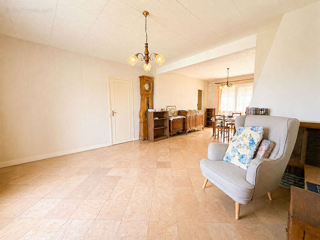 Maison à RIS-ORANGIS