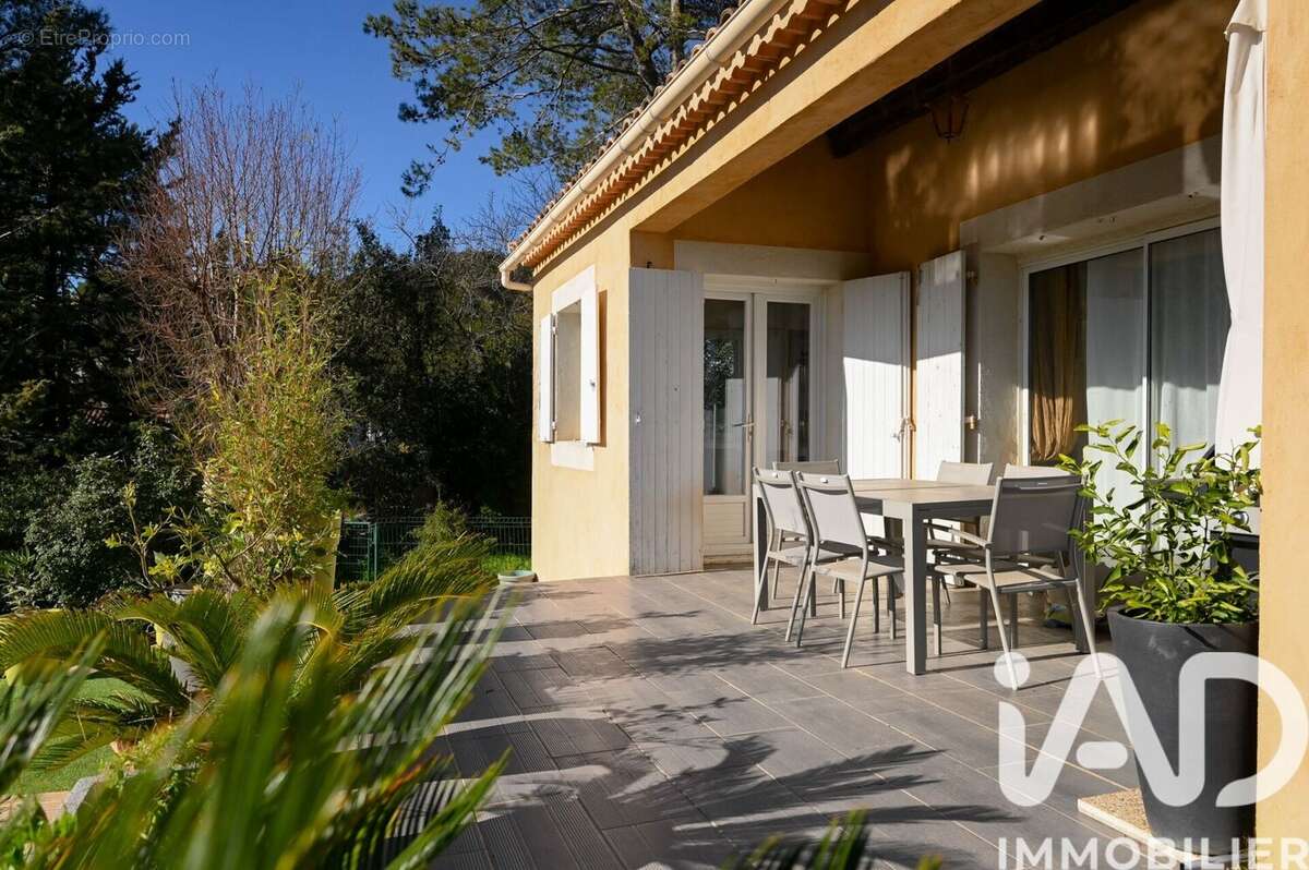 Photo 3 - Maison à PEYPIN