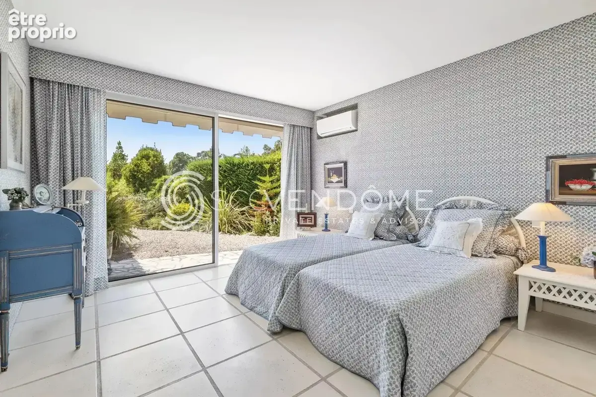 Cannes californie  villa provencale et annexes terrain plat a vendre - photo 10