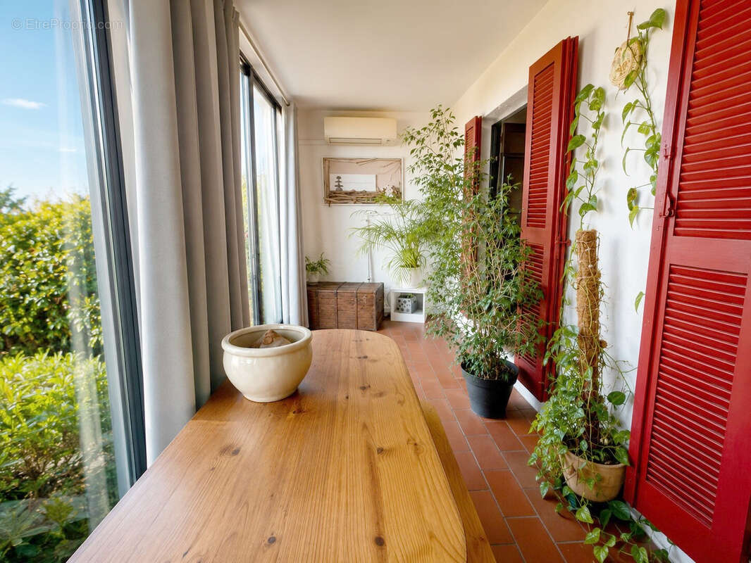 Appartement à SAINT-MANDRIER-SUR-MER