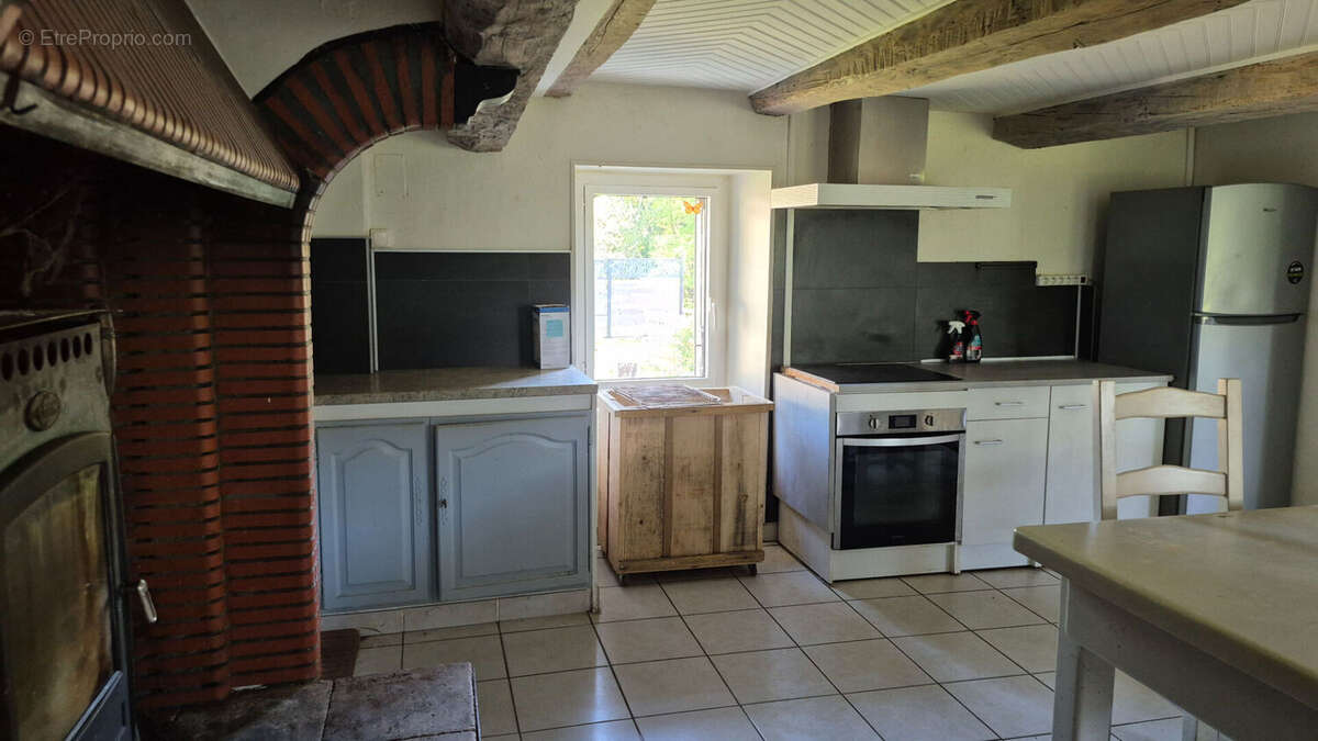 Maison à BESSUEJOULS