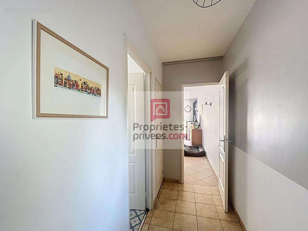 Maison familiale 5 chambres et 1 garage attenant - photo 3