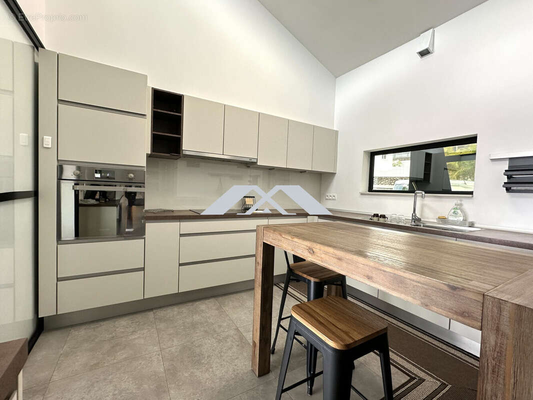 cuisine - Maison à LE TAMPON