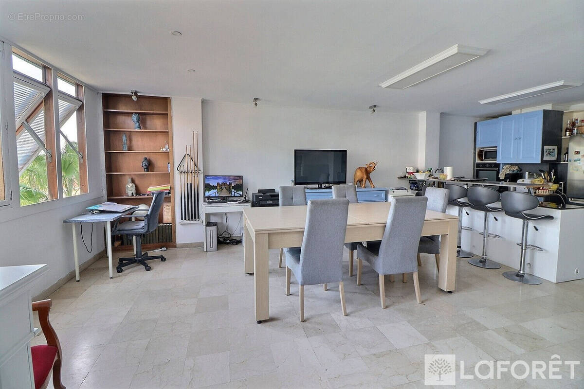 Appartement à HYERES