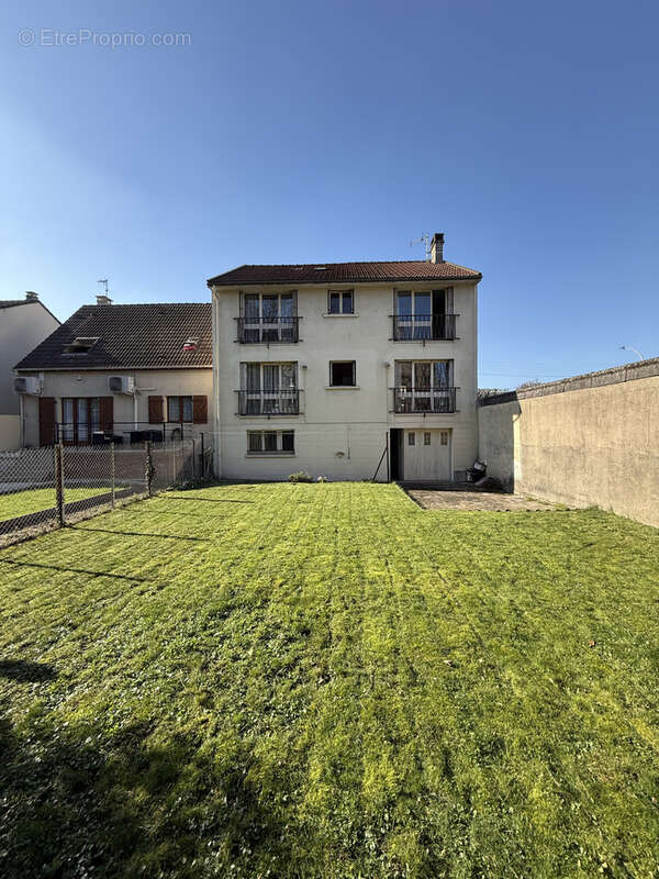 Maison à LE BLANC-MESNIL