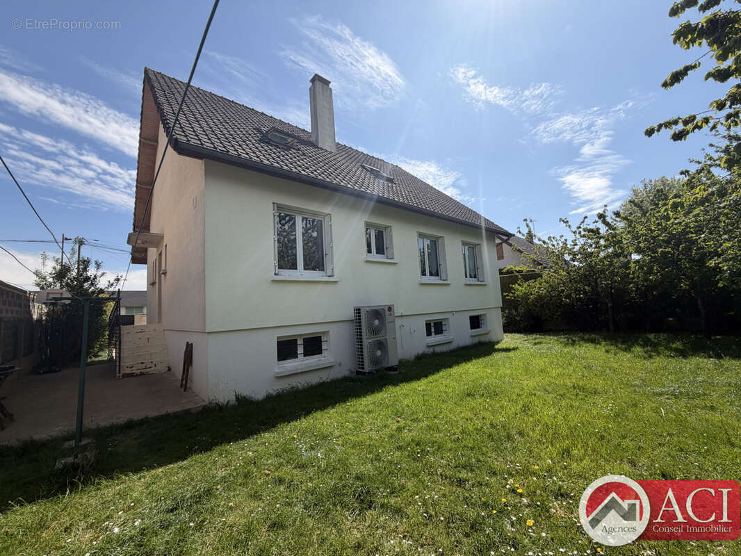 Maison à BORNEL