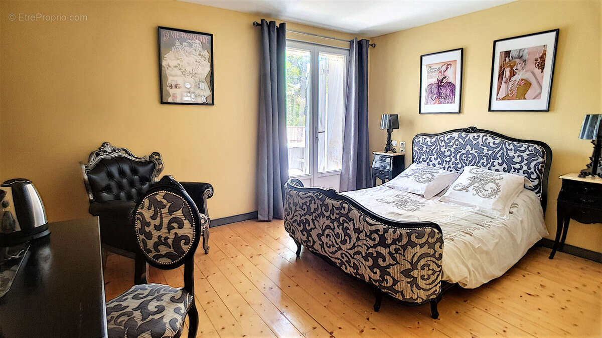 Maison à VILLEFRANCHE-D'ALBIGEOIS