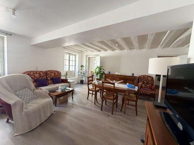 Appartement 74 m² à Saumur  - photo 3