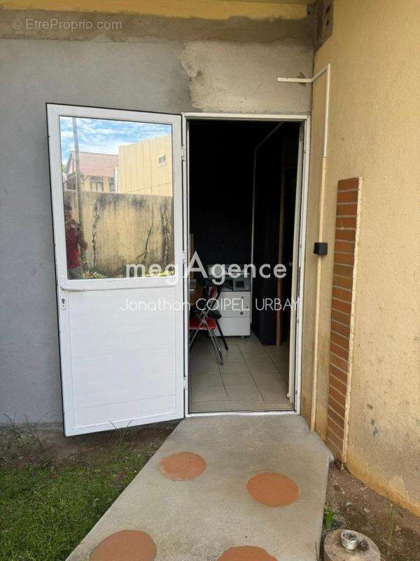 Local commercial 58 m2 cayenne - photo 12