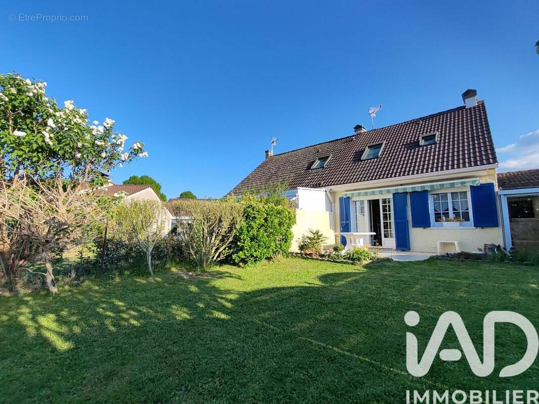 Photo 1 - Maison à OZOIR-LA-FERRIERE