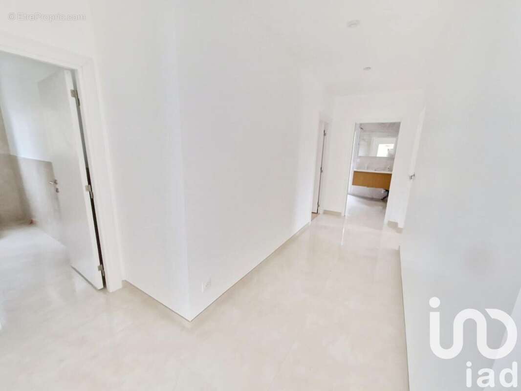 Photo 8 - Maison à CORQUILLEROY