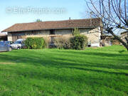 Maison à SAINT-TRIVIER-DE-COURTES