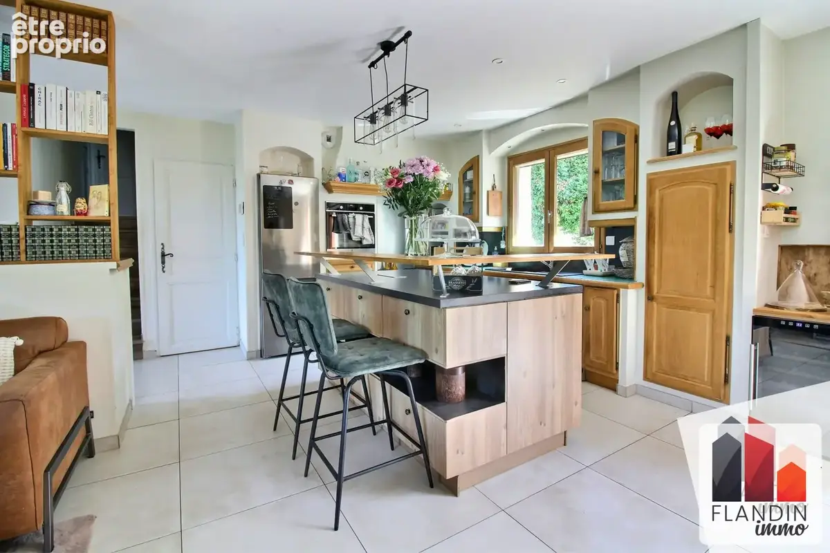Maison 6 pièces 114 m² à vendre à Grigny (69520) - photo 6