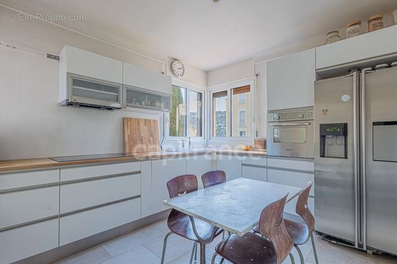 Mougins / à vendre Propriété type MAZET avec dépendance, piscine et garage pour 2 véhicules - photo 25