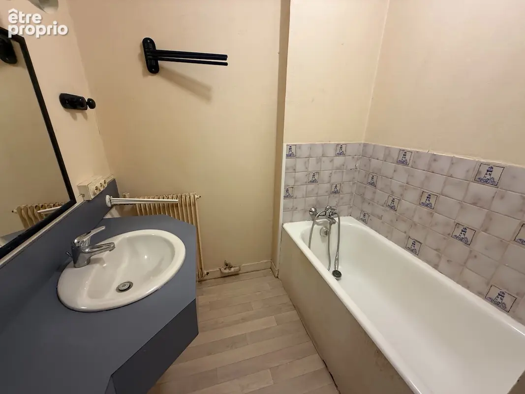 Le Pouliguen centre ville - Appartement  T2 avec balcon. Parking. - photo 6