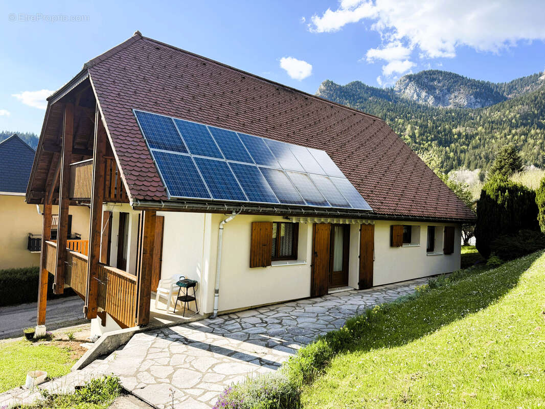 Maison à SAINT-PIERRE-DE-CHARTREUSE
