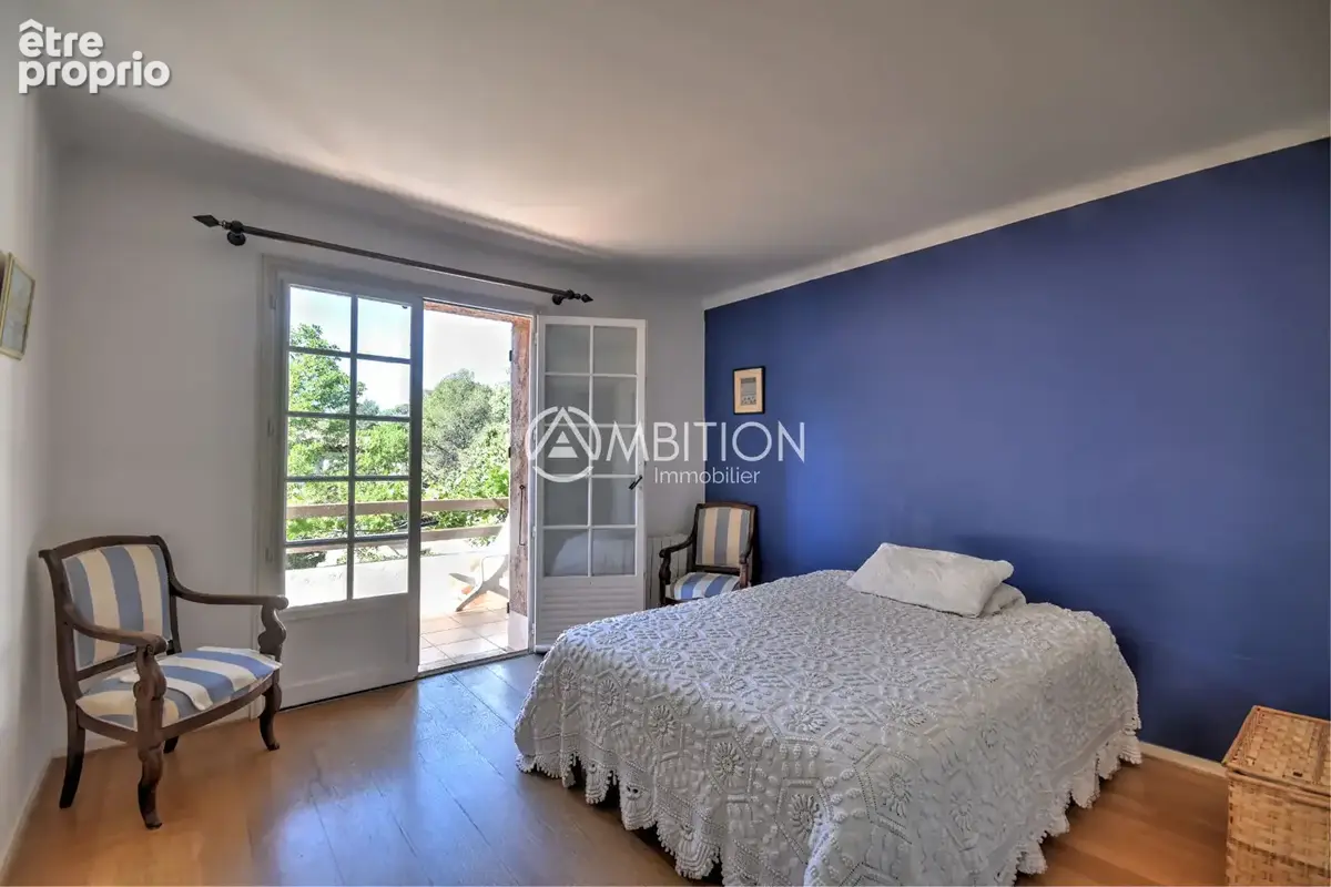 Saint Raphael maison avec 2 appartements . - photo 8