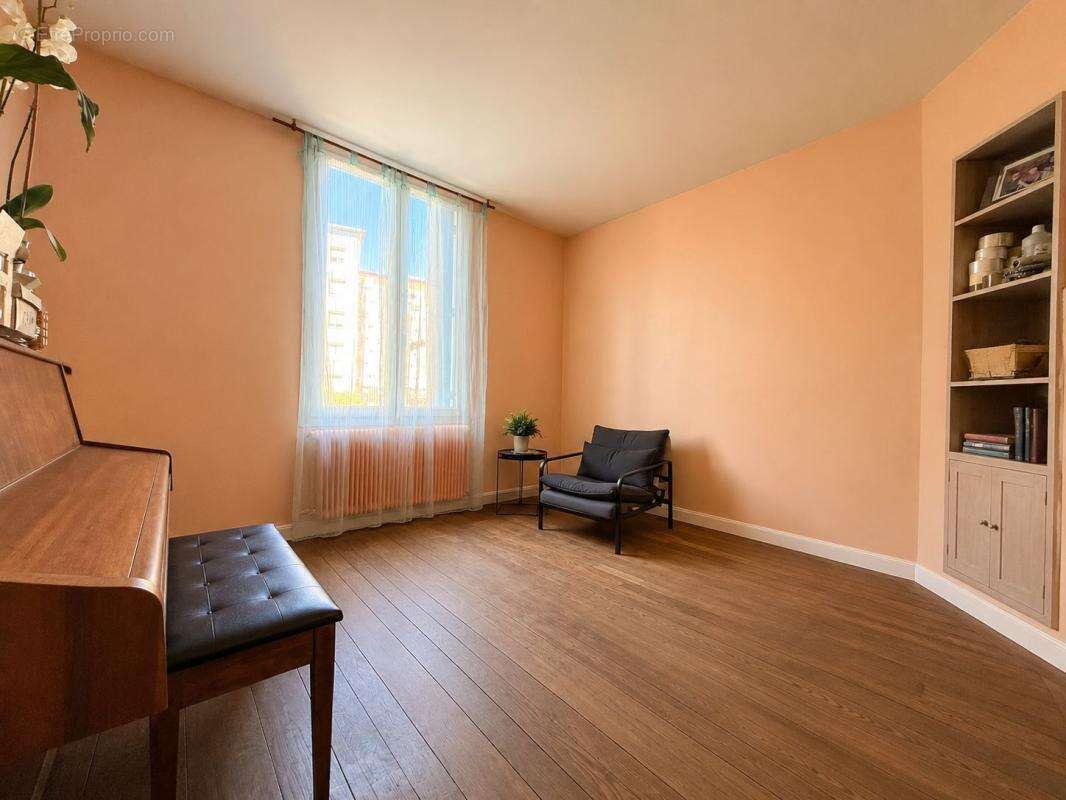 Maison à vendre à Chenôve, individuelle, dépendances, 4 chambres - photo 8