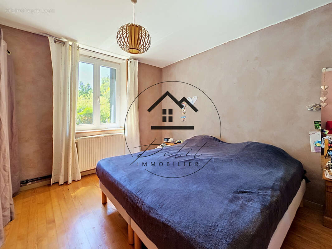 Maison à THURY-SOUS-CLERMONT