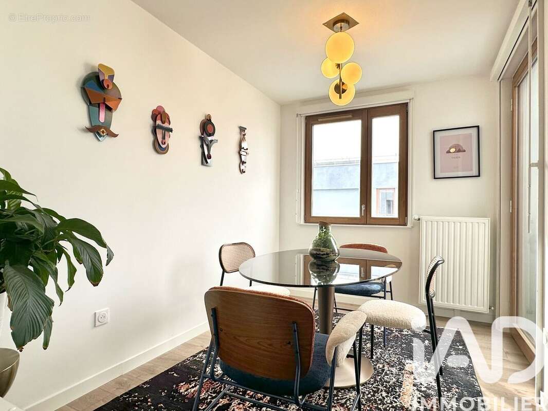 Photo 8 - Appartement à SAINT-DENIS