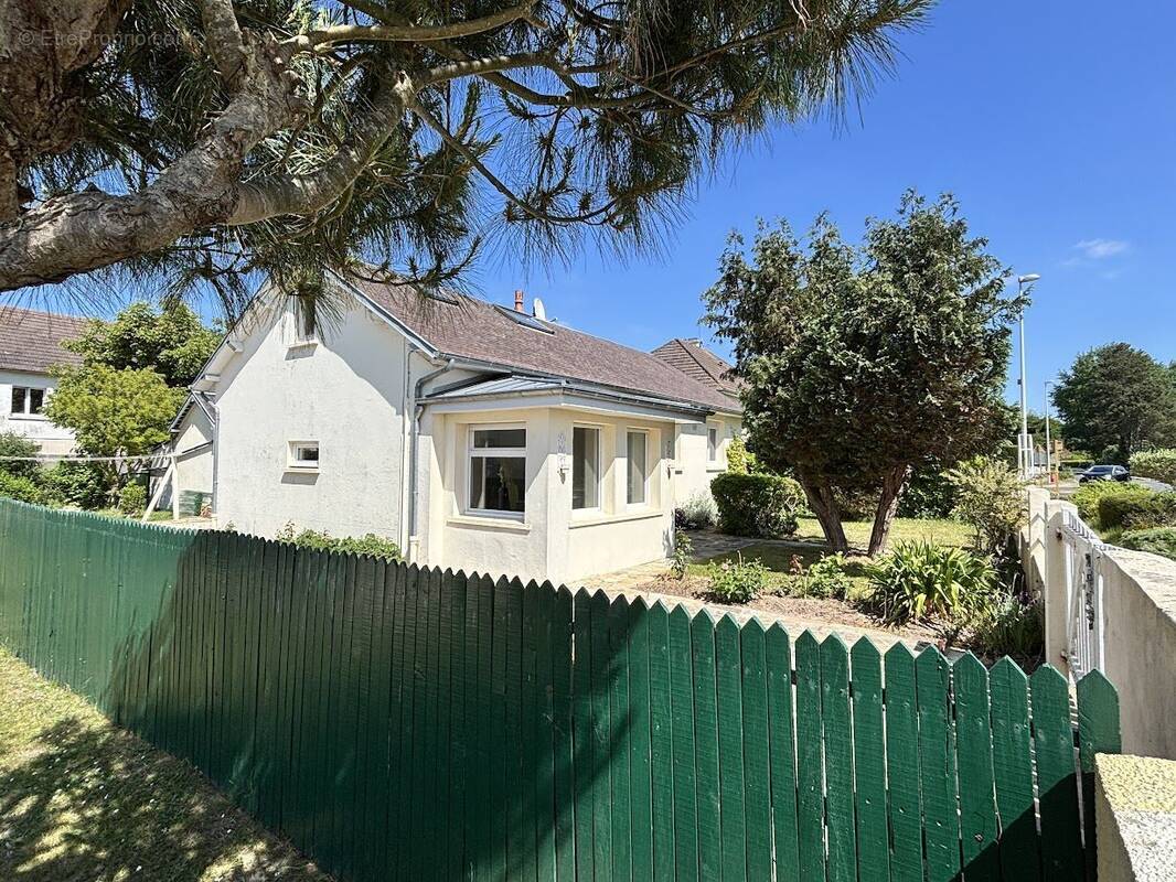 Maison à BREVILLE-SUR-MER